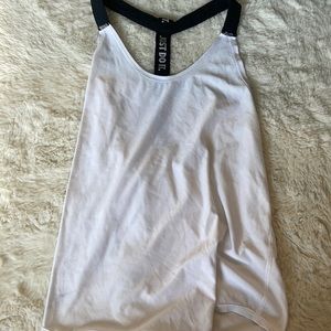 nike workout top